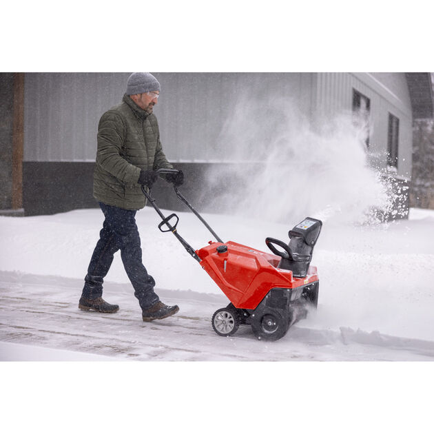 Troy-Bilt&reg; Squall&trade; 123R Snow Blower Clearing Driveway